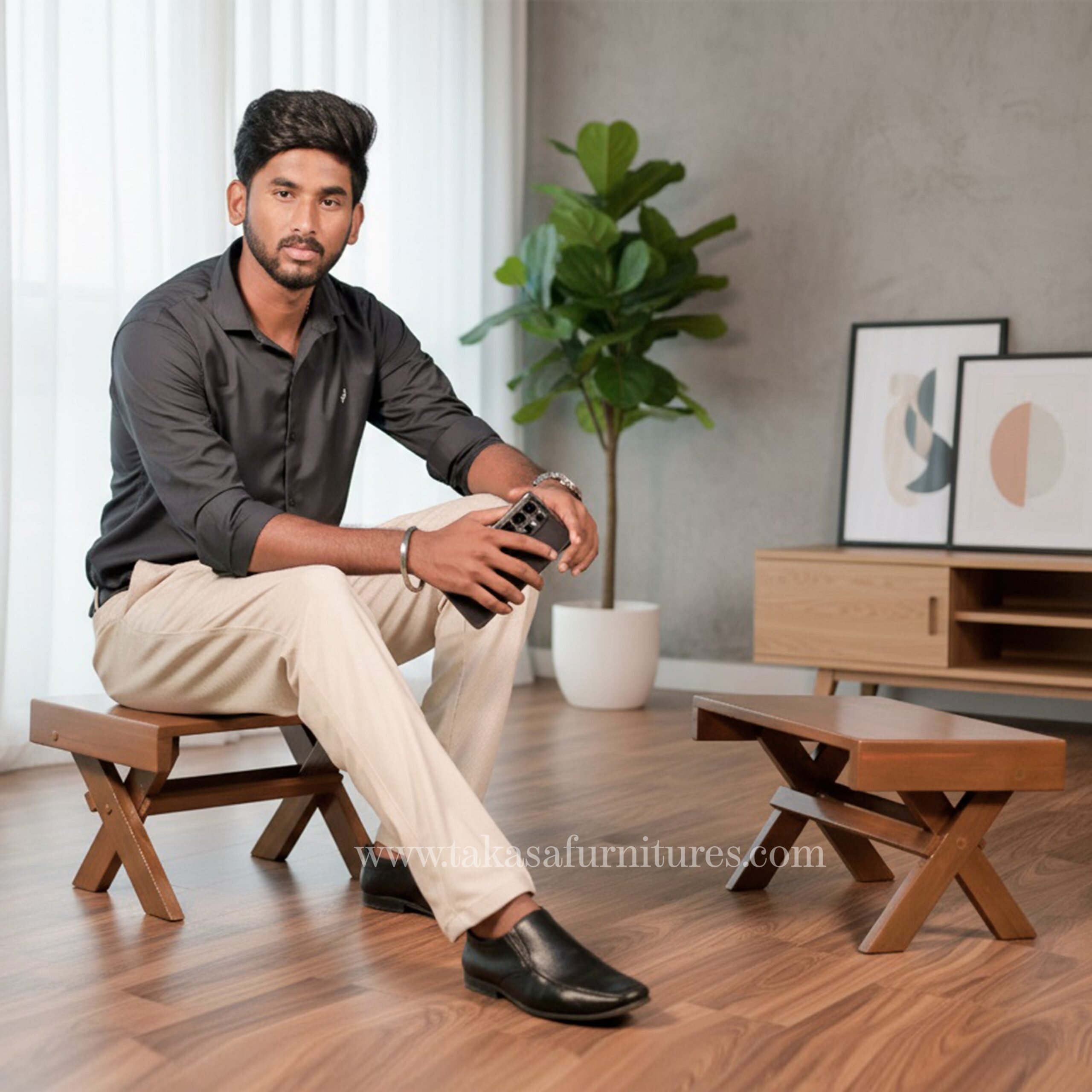 Foldable Compact Stool - Image 3